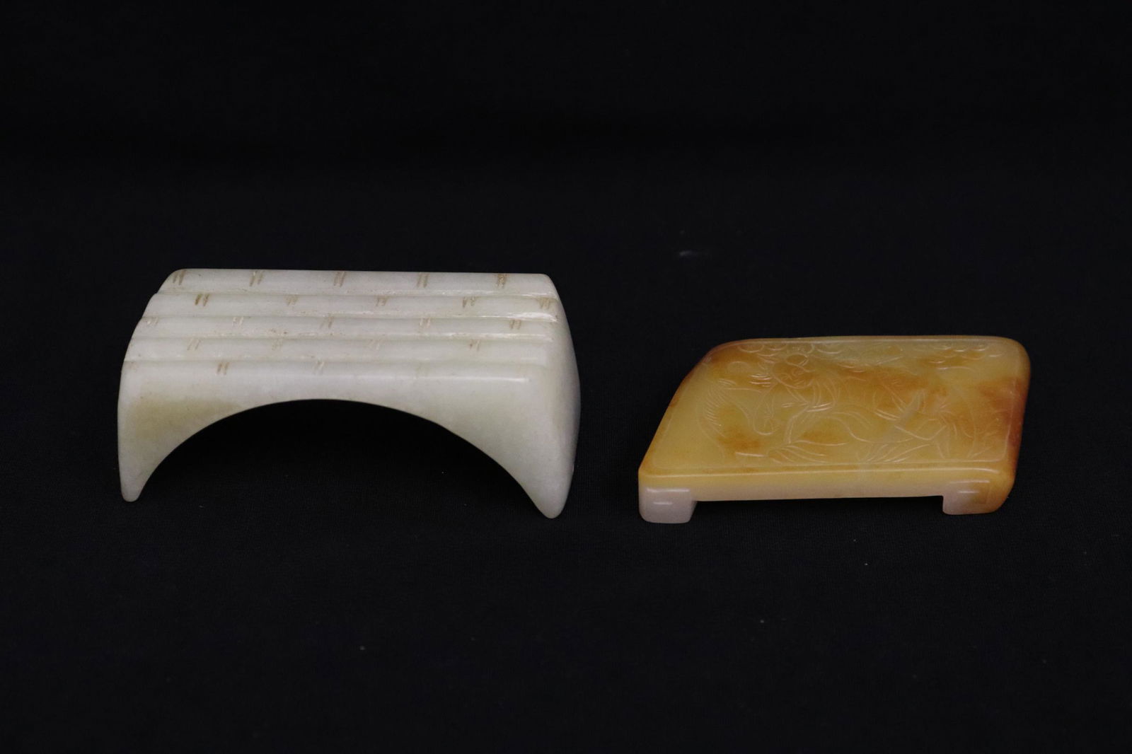 2 Chinese white jade carved brush stands (1 of 10)