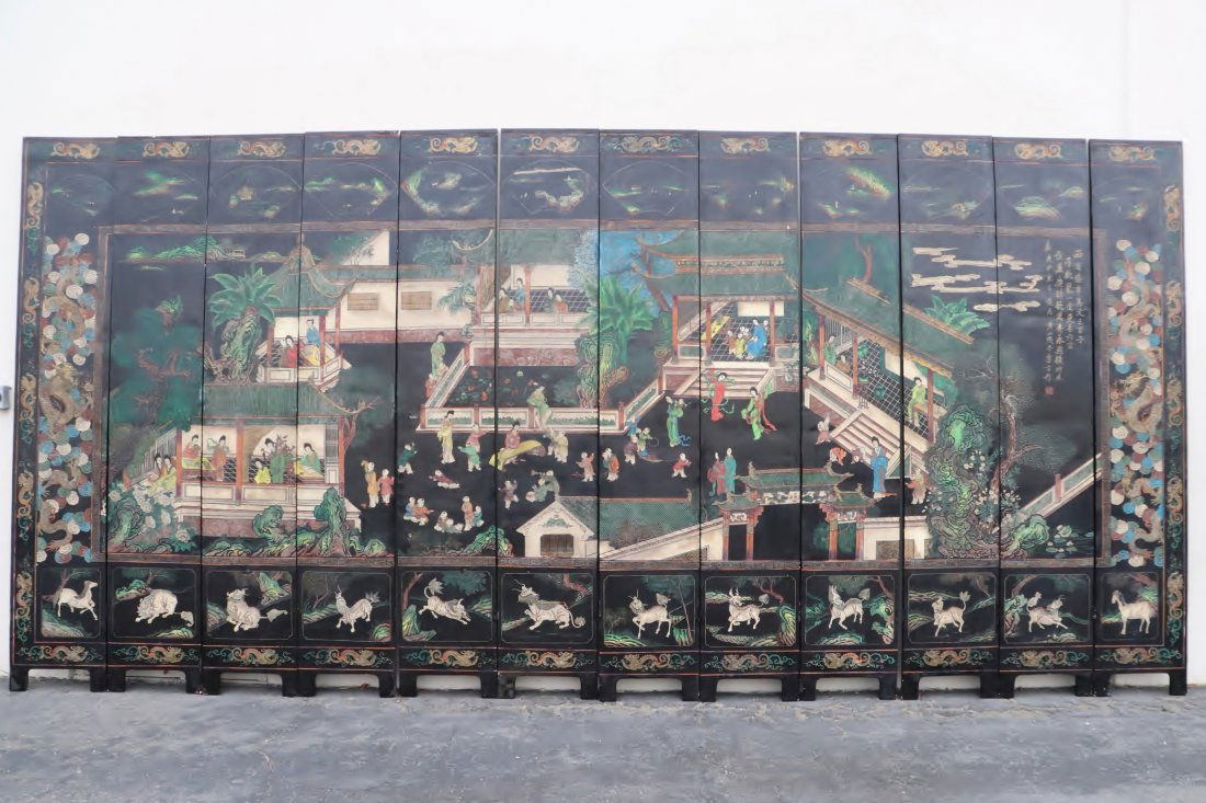 Chinese 19th c. palace lacquered wood room divider (1 of 18)