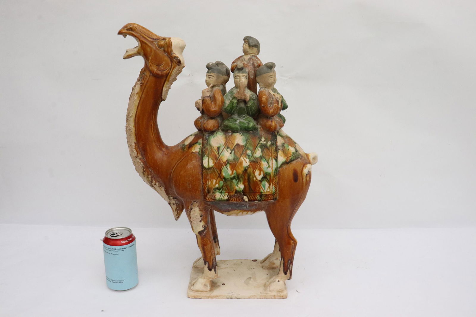 Massive Chinese sancai style pottery sculpture (1 of 10)