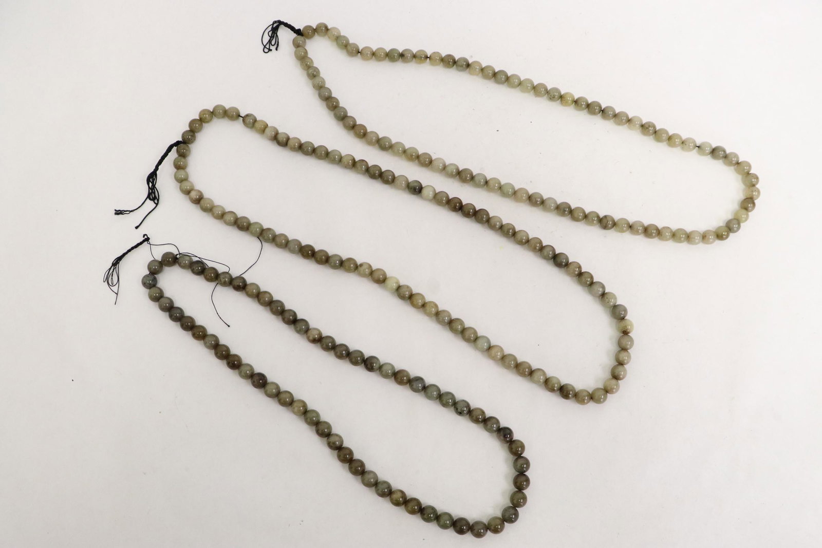 3 nephrite jade/ agate bead necklaces (1 of 9)