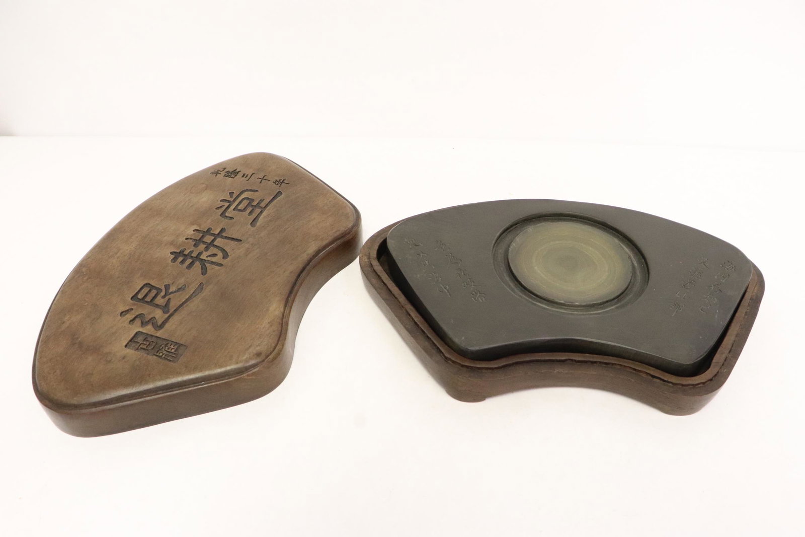 Chinese inkstone with fitted box (1 of 9)