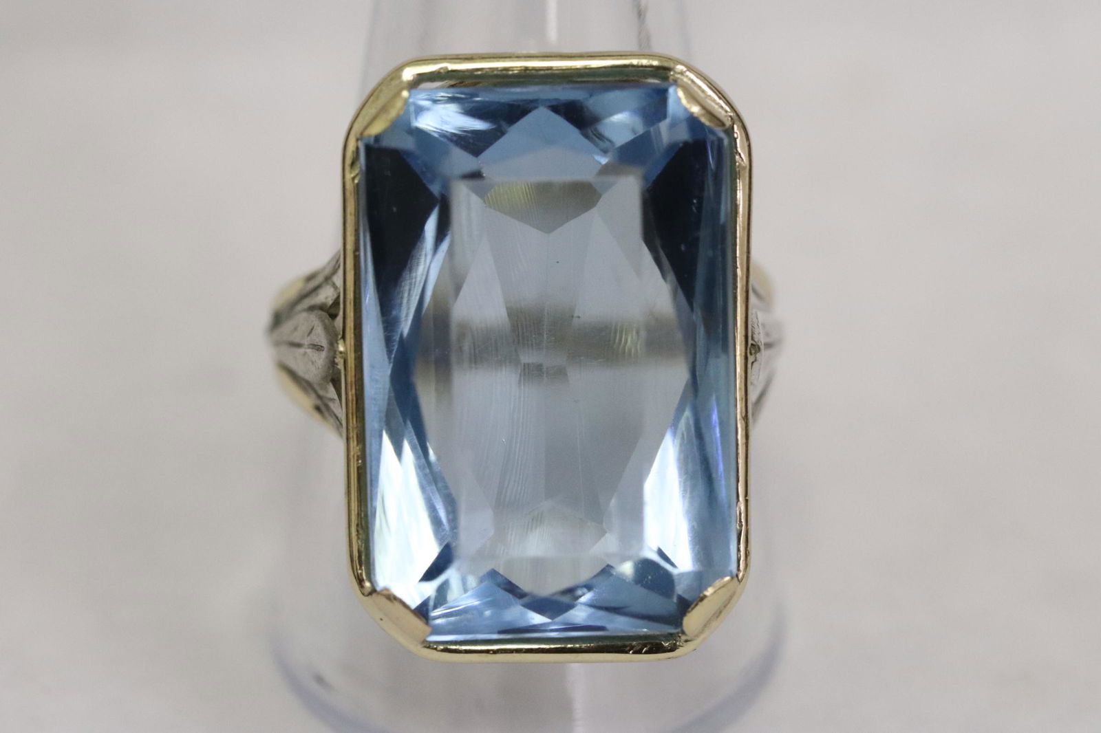 14K Y/G ring with large blue stone (1 of 10)