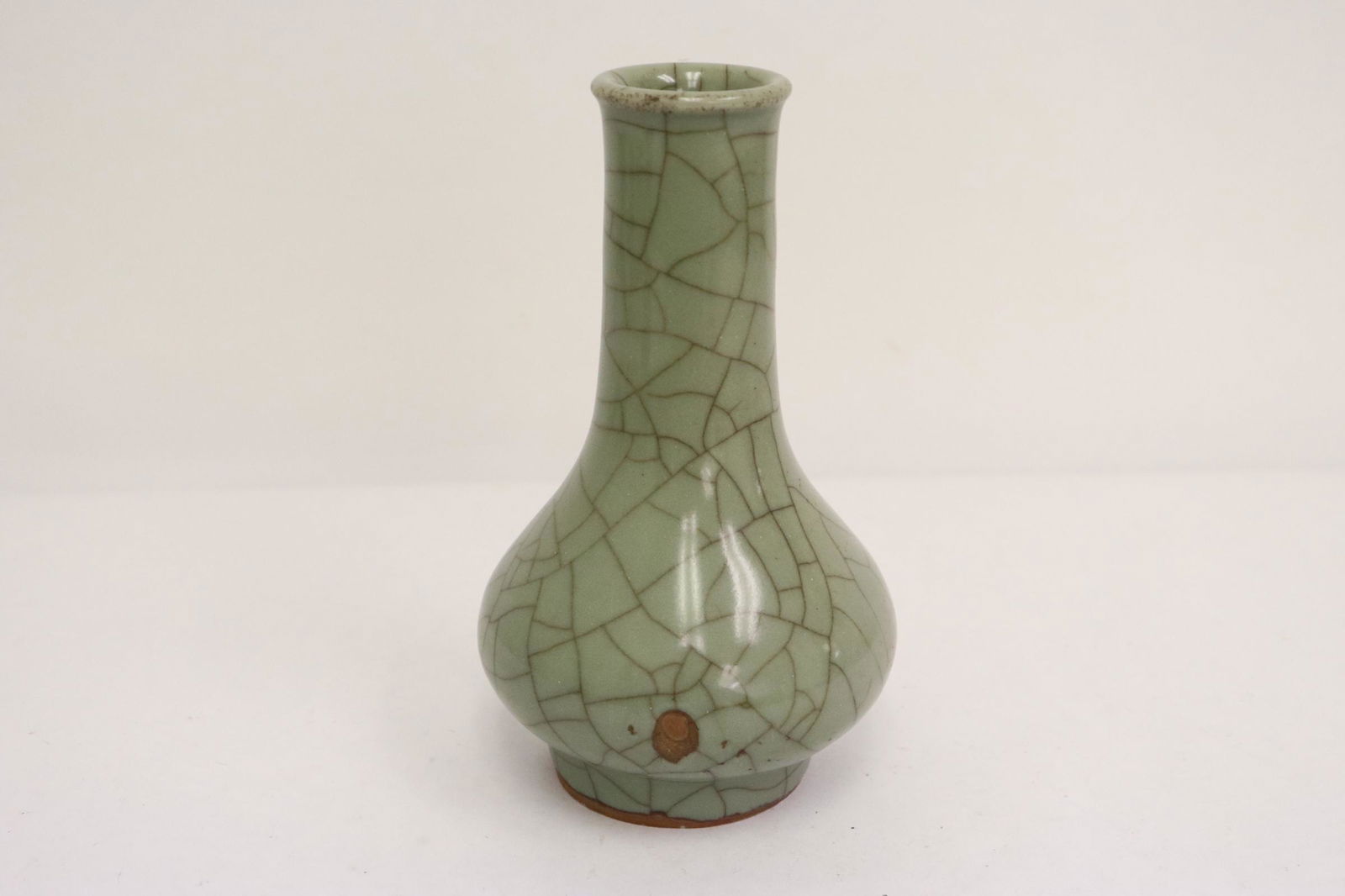 Chinese Song style crackleware vase (1 of 10)