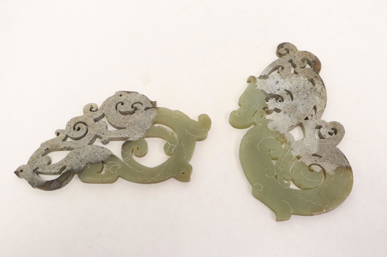 2 Chinese jade like stone carved ornaments (1 of 9)