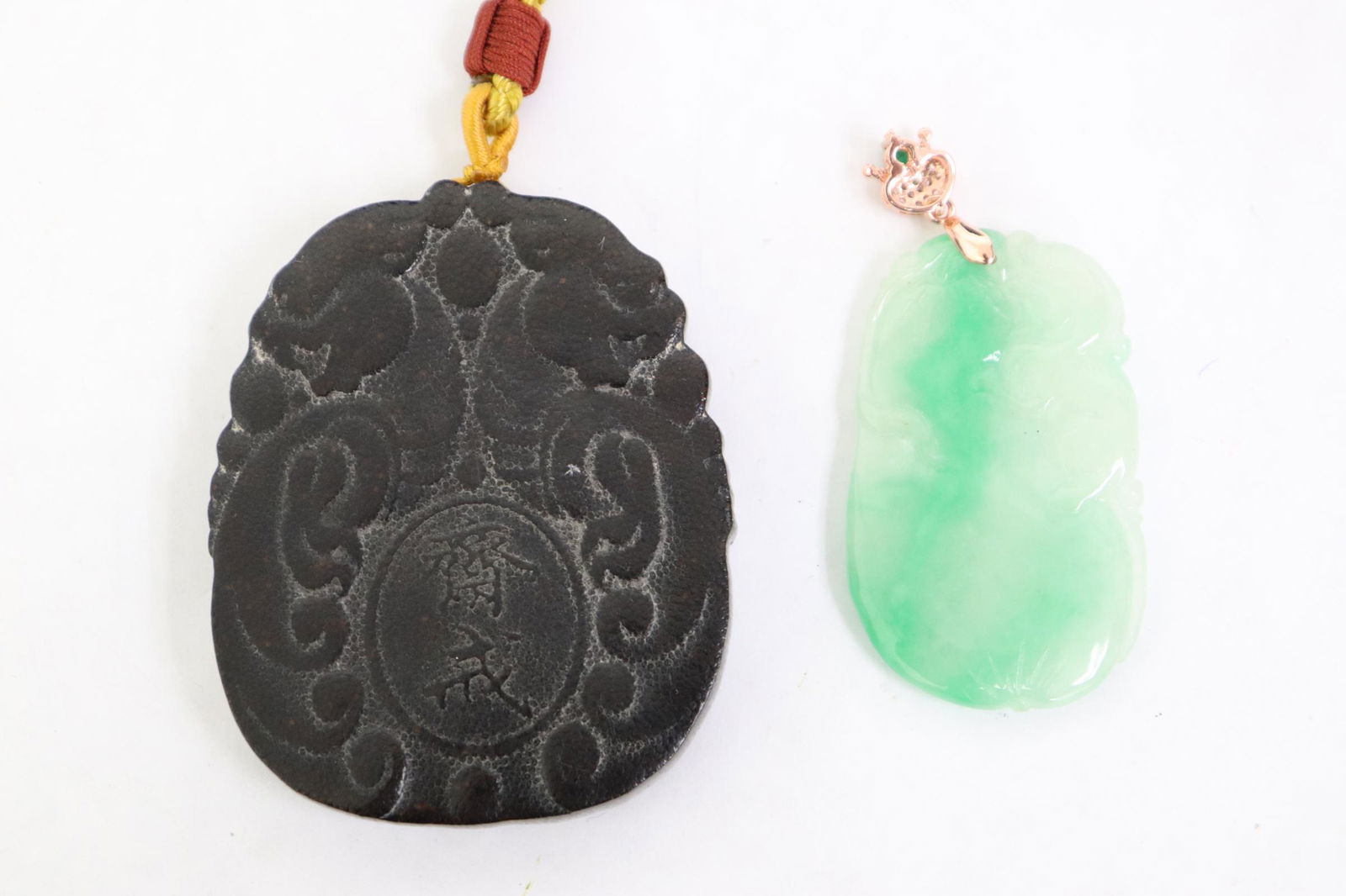 Chinese jadeite carved pendant & a horn like pendant (1 of 9)