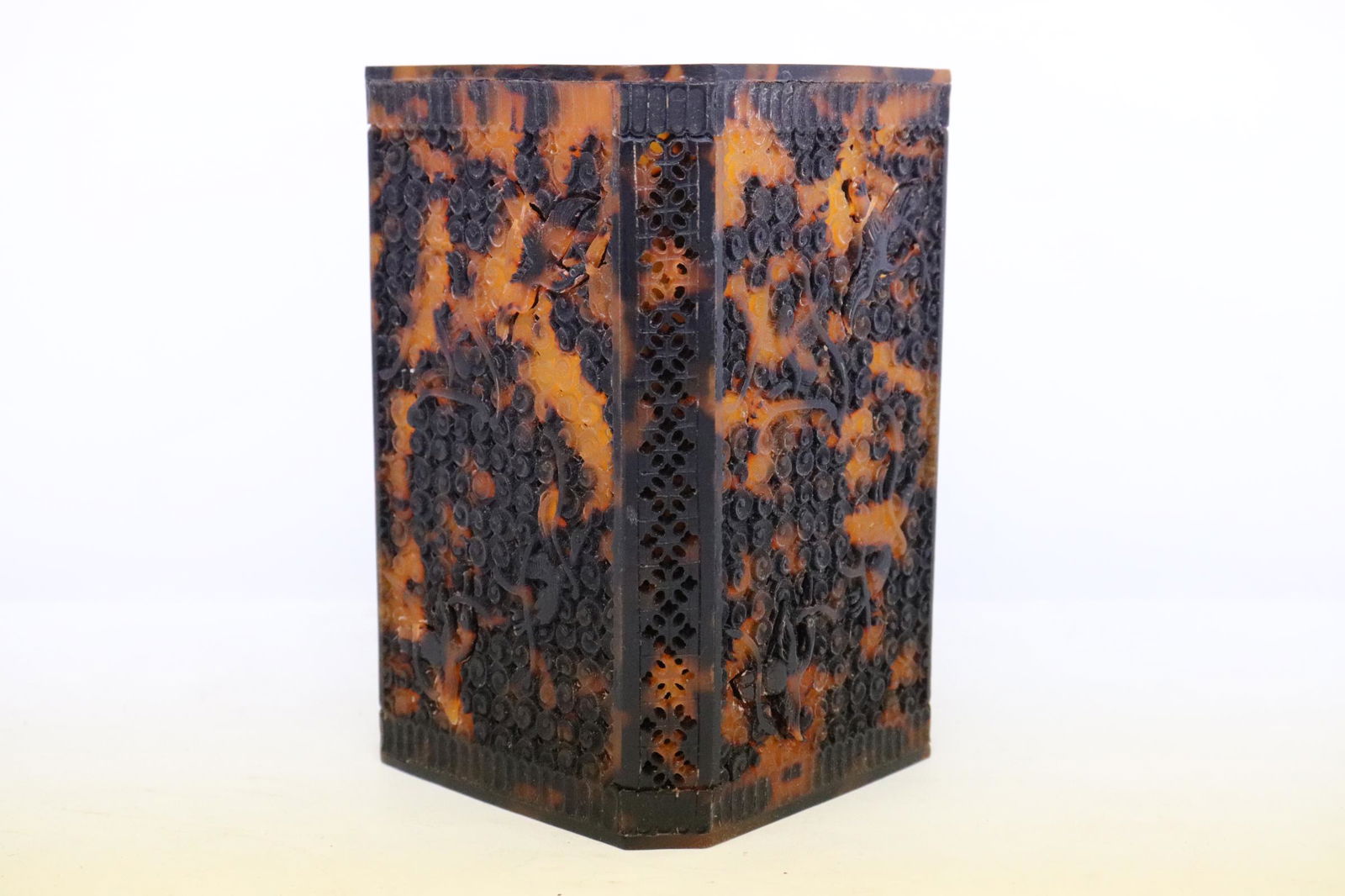 A tortoise shell like brush holder (1 of 10)