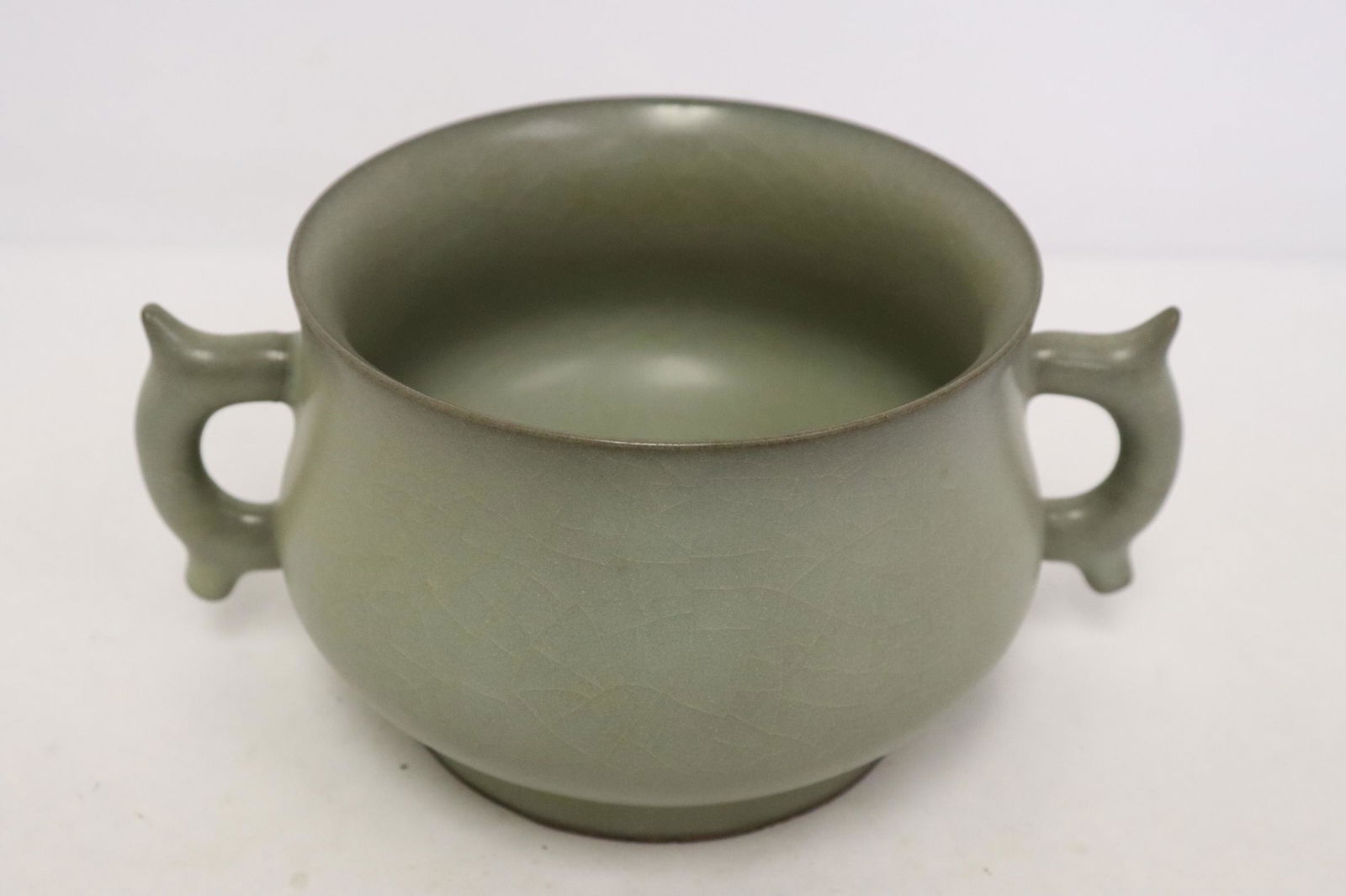 Fine Song style handled censer (1 of 9)