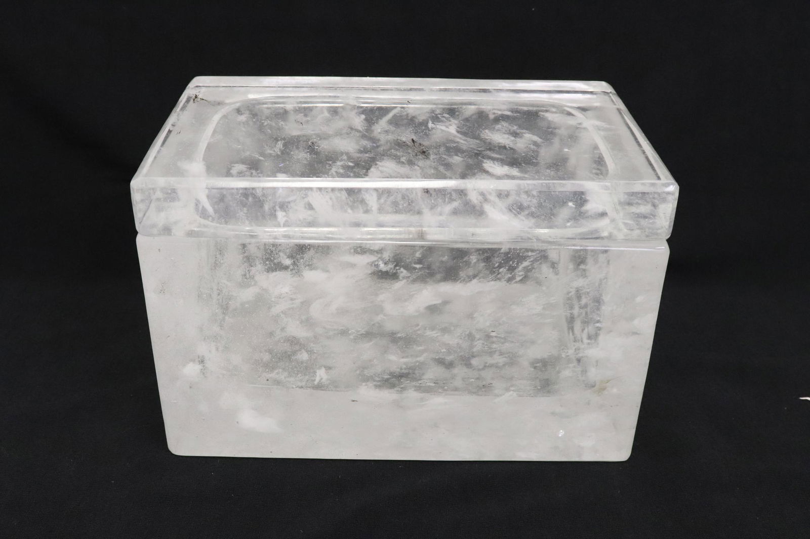 Fine crystal rectangular box by Robert Kuo (1 of 9)