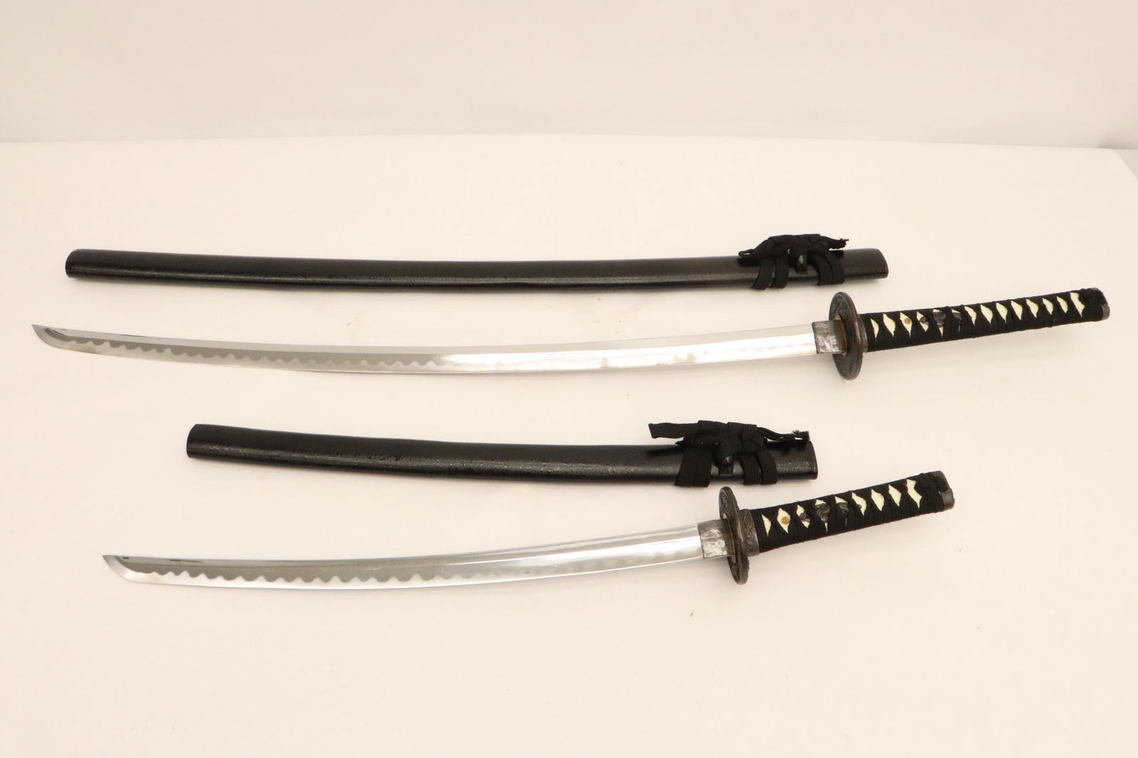 2 Japanese late 20th century samurai swords (1 of 10)