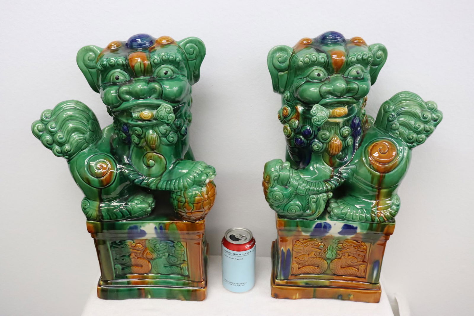 Pair Chinese large sancai pottery fulion (1 of 11)