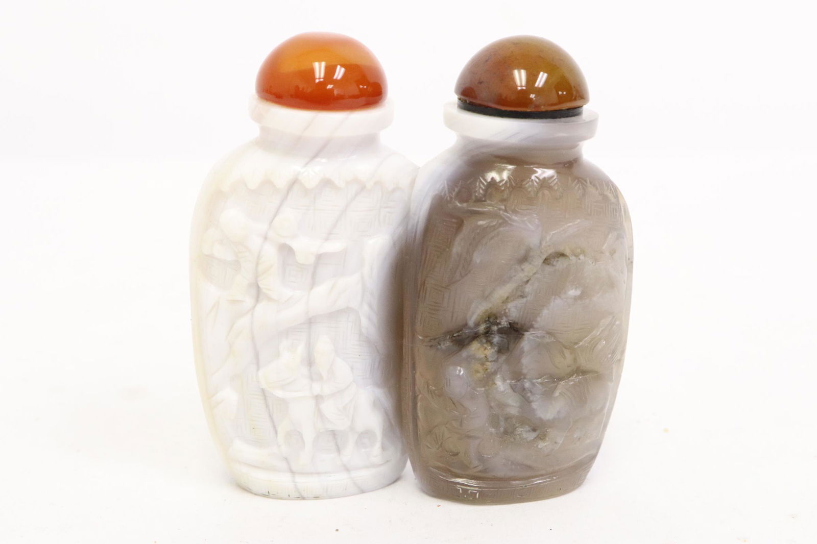 Chinese agate carved twin snuff bottle (1 of 11)
