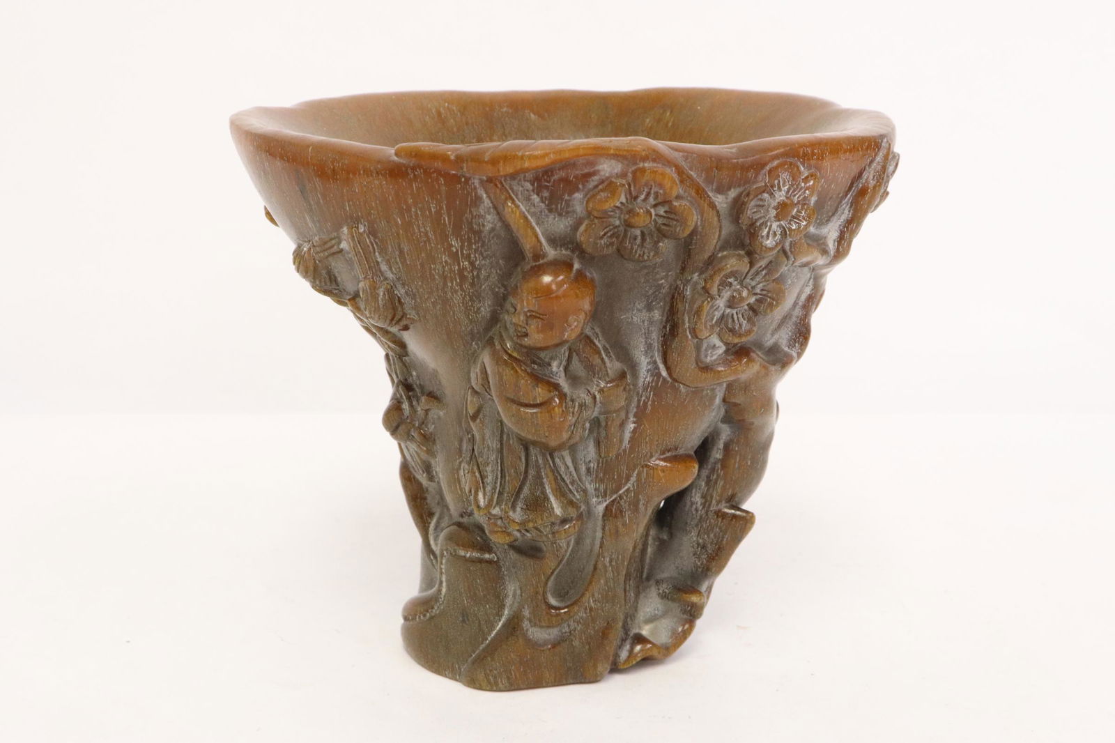 A simulated horn libation cup (1 of 9)