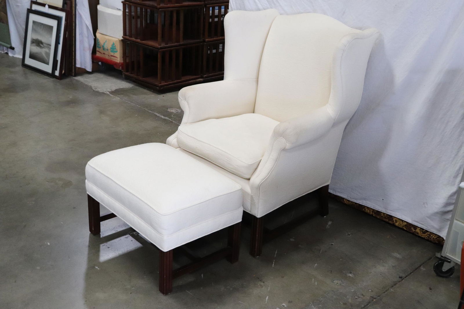 An American armchair with ottoman (1 of 9)