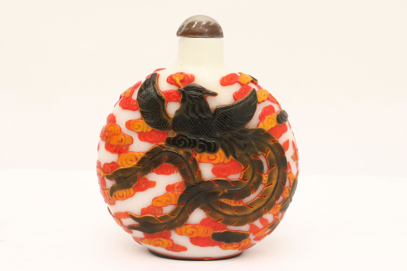 Chinese large overlay Peking glass snuff bottle (1 of 10)