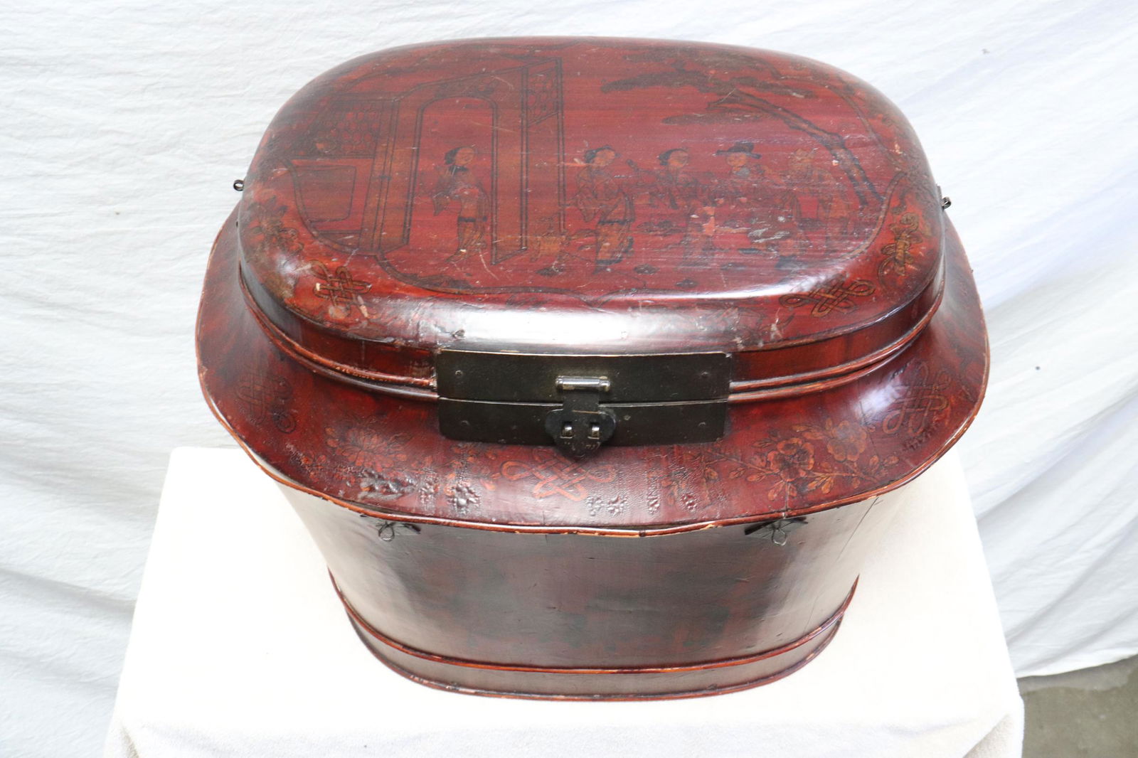 Chinese 19th century painted wood rice box (1 of 11)