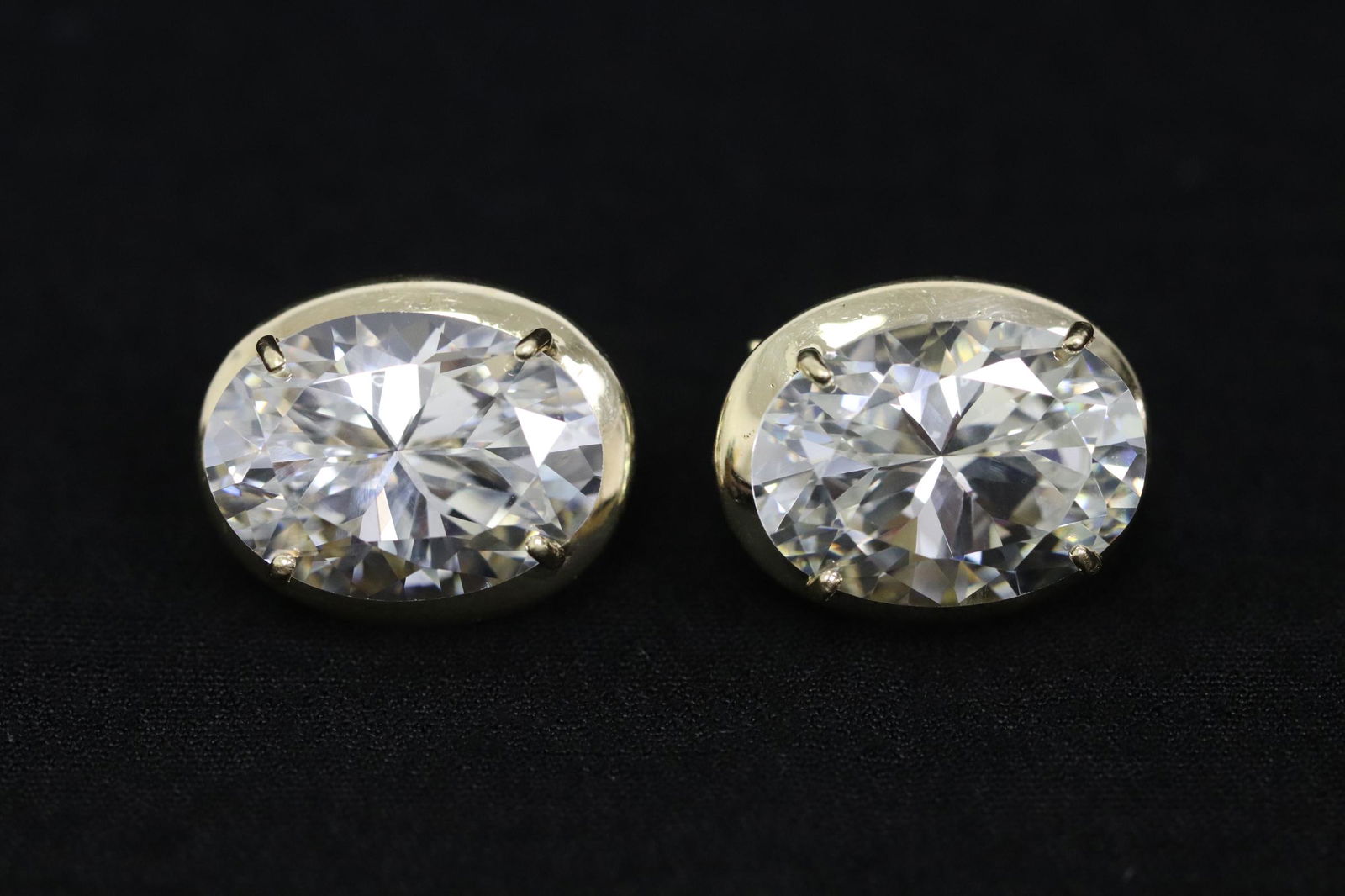 Pair large 14K Y/G crystal earrings (1 of 8)