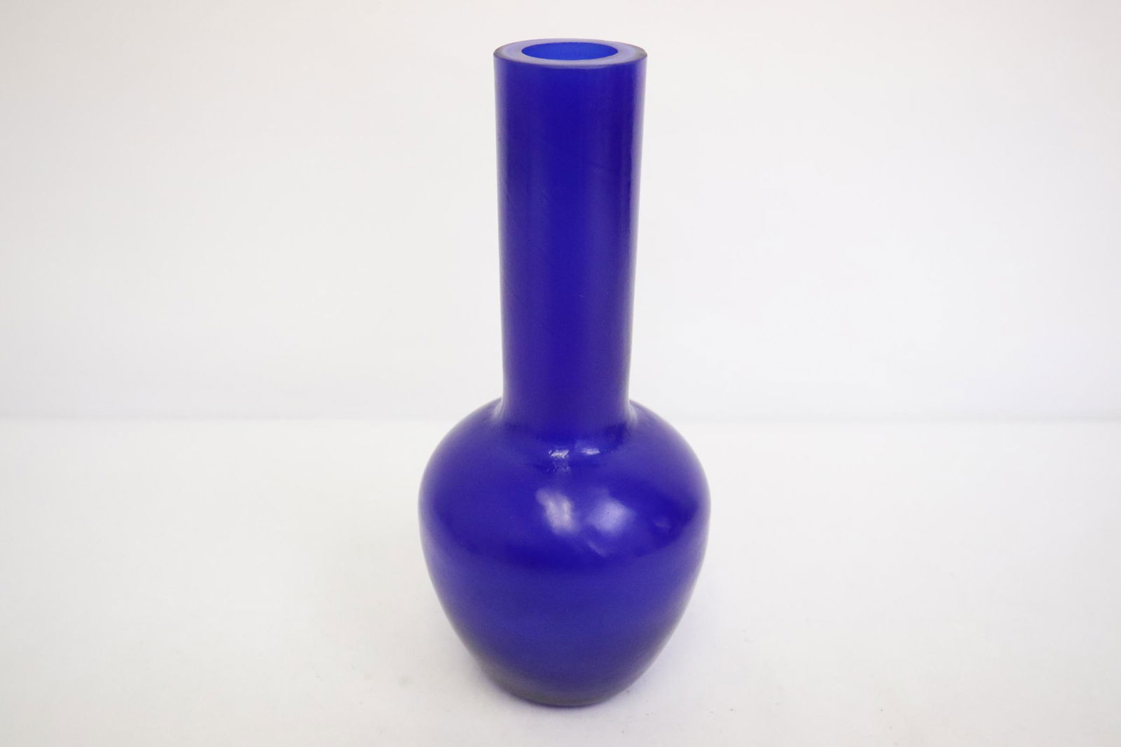 blue Peking glass vase, Xianfeng mark & period (1 of 12)