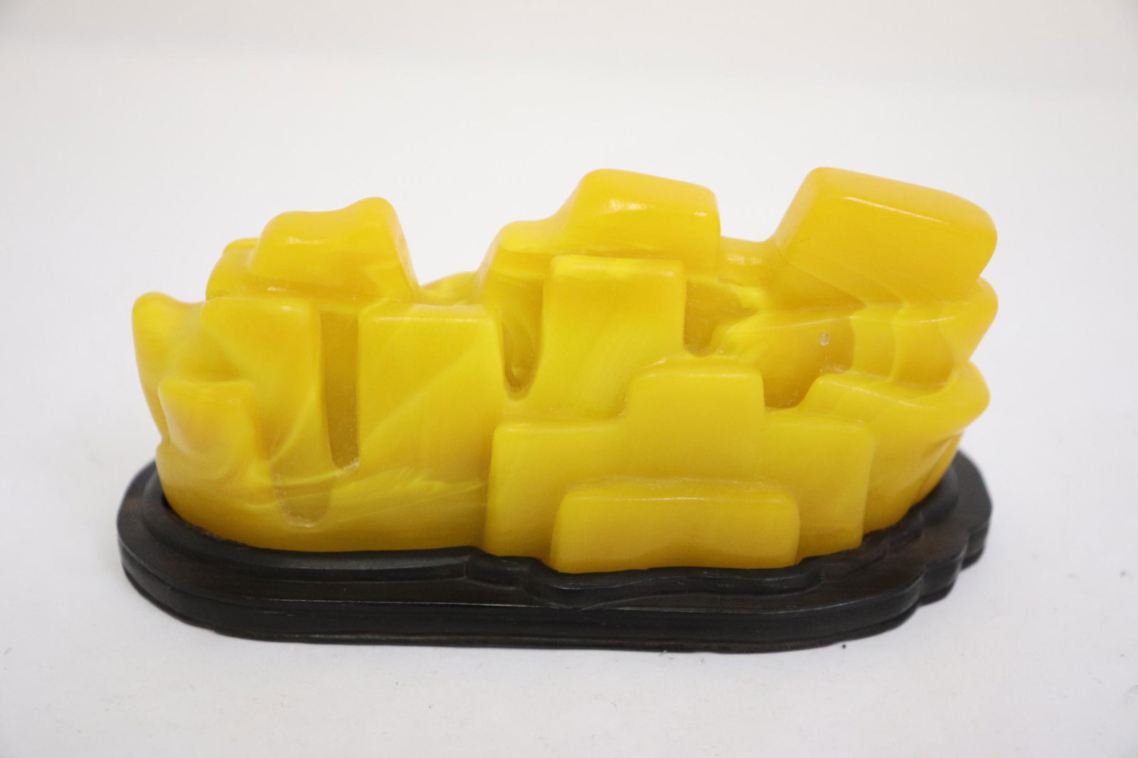 yellow Peking glass scholar brush stand, c1880 (1 of 9)