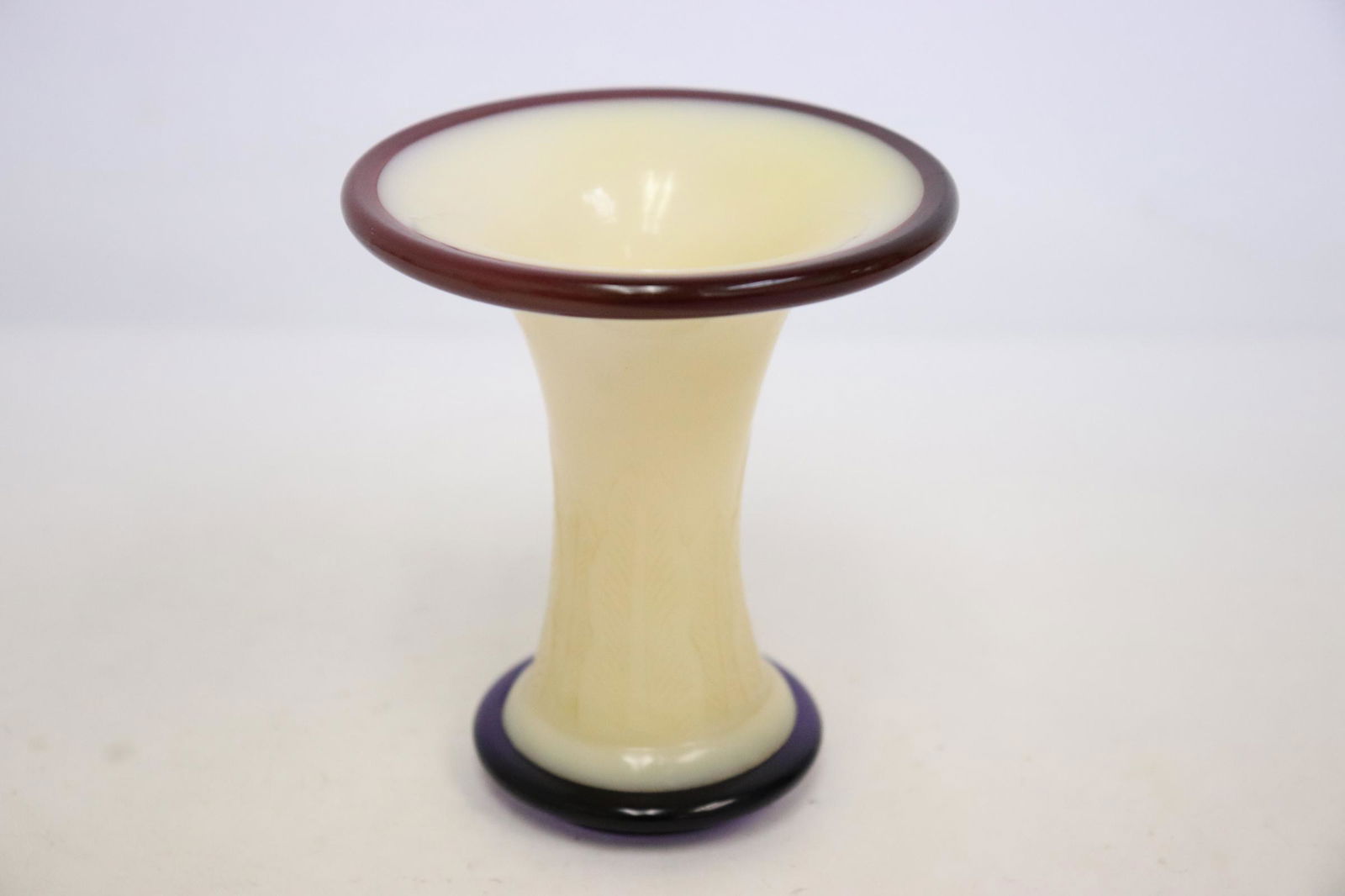 19th century light brown Peking glass vase (1 of 9)