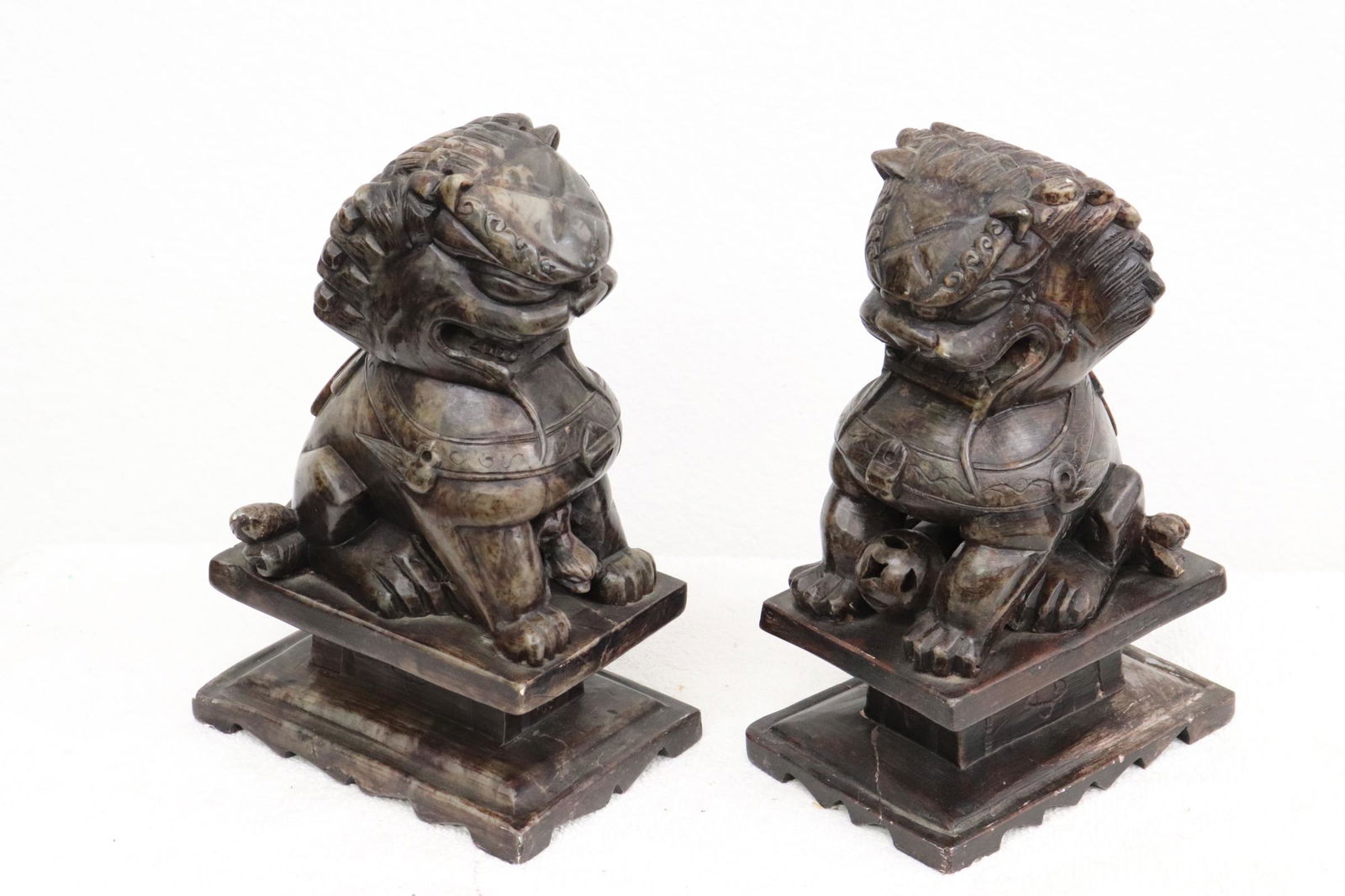 Pair Chinese carved shoushan stone fulion (1 of 10)