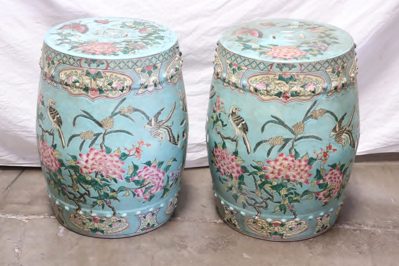 Pair Chinese famille rose garden stools (1 of 11)