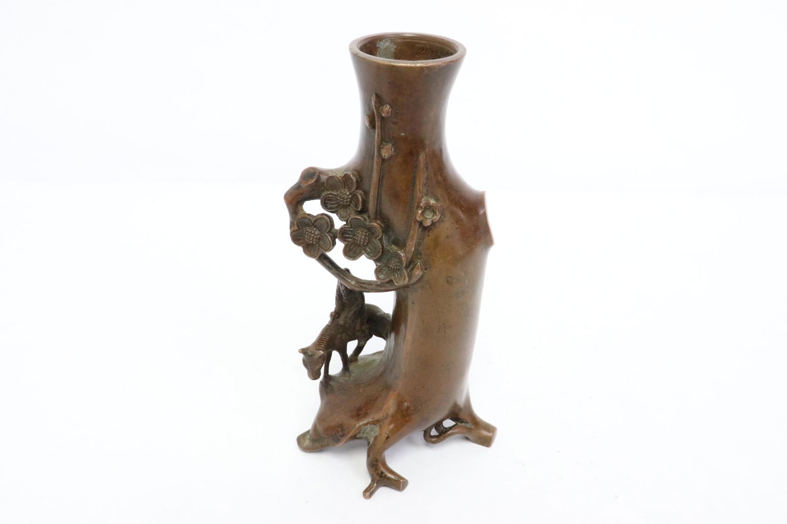 Chinese bronze sculpture (1 of 9)