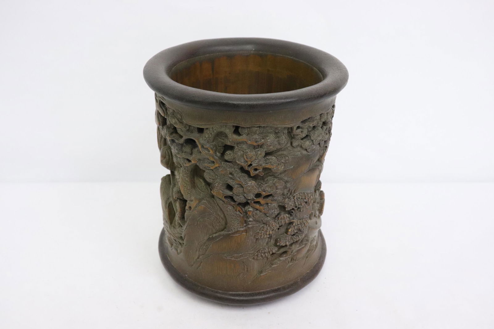 Fine Chinese bamboo carved brush holder (1 of 10)