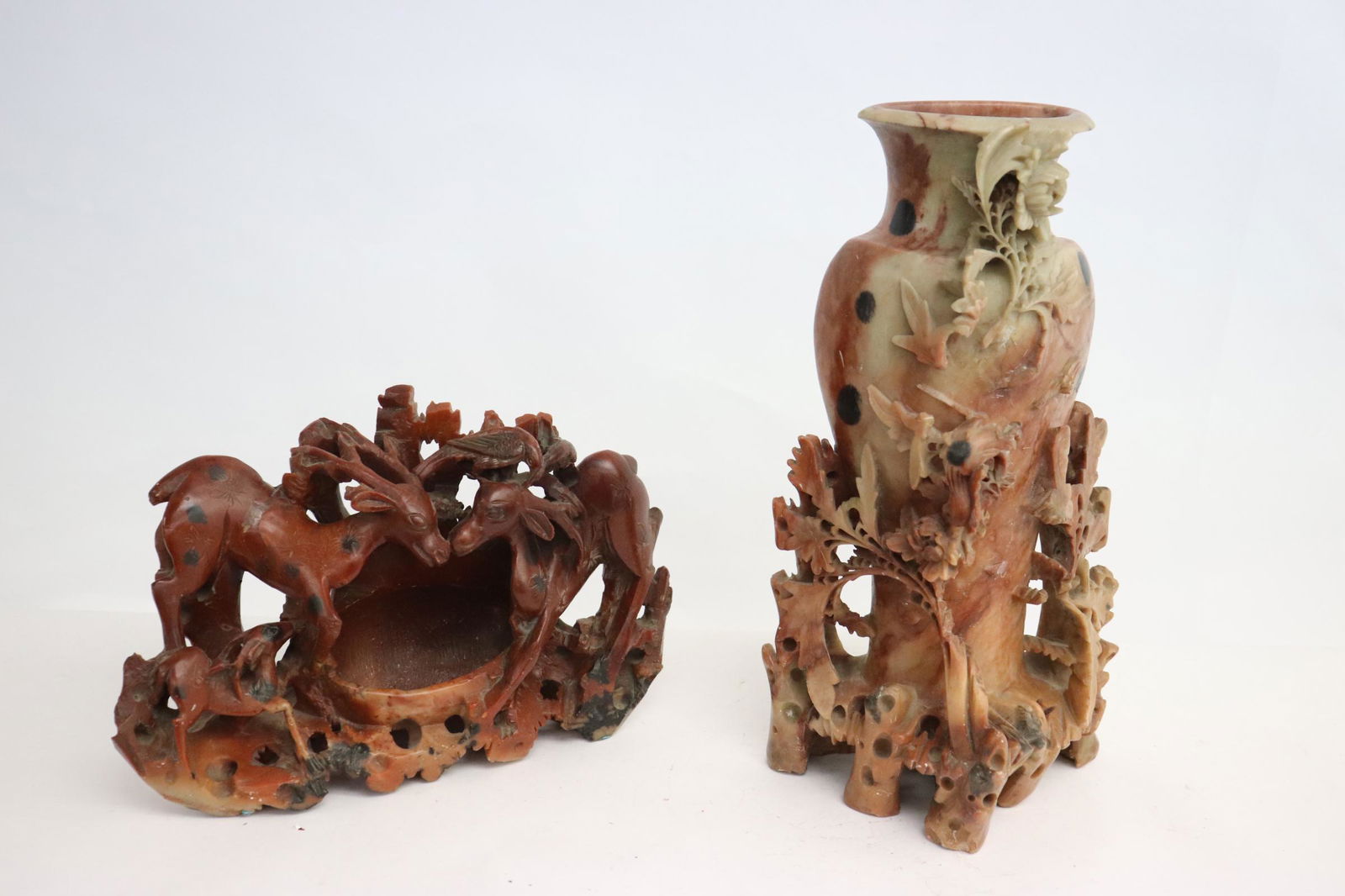 2 Chinese shoushan stone carved ornaments (1 of 11)