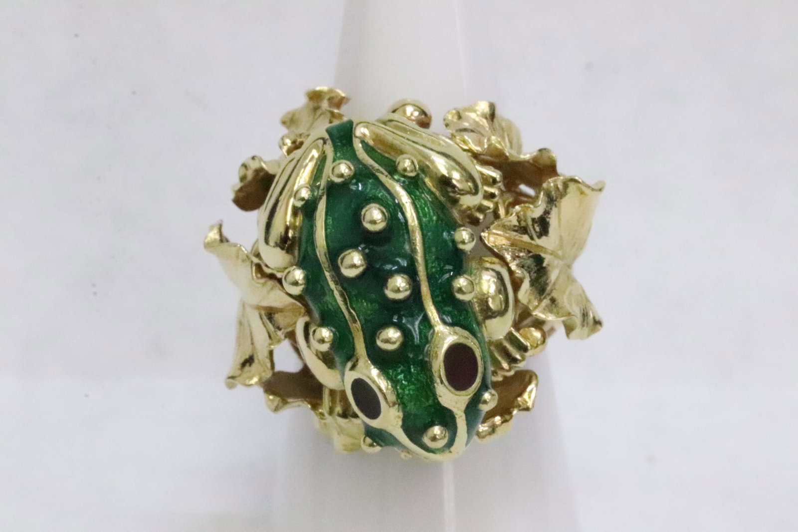 18K ring with enamel top in the style of David Webb (1 of 11)