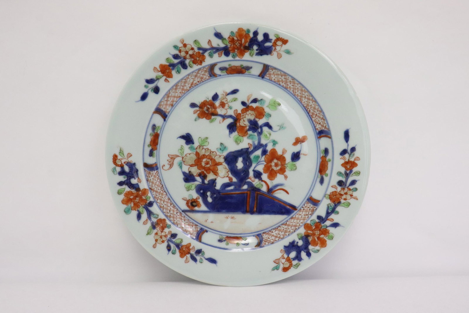 Pr Chinese 18th c. export porcelain plate, Qianlong (1 of 11)