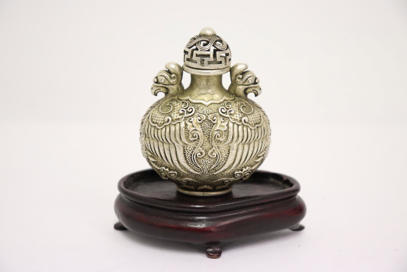 A white bronze snuff bottle (1 of 10)