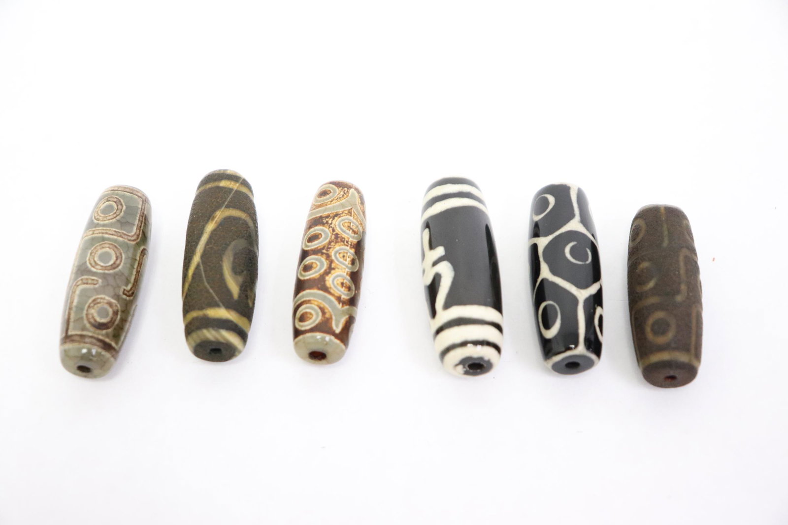 6 dzi bead style beads (1 of 10)
