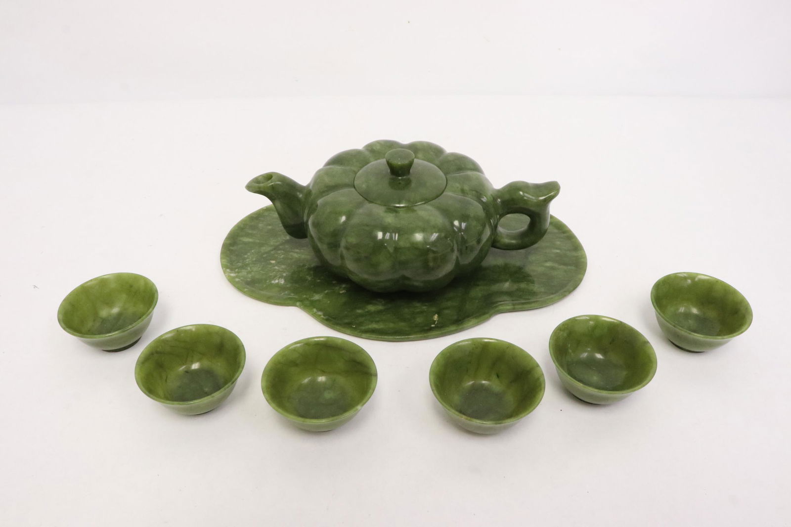 8 pieces green jade carved tea set (1 of 10)