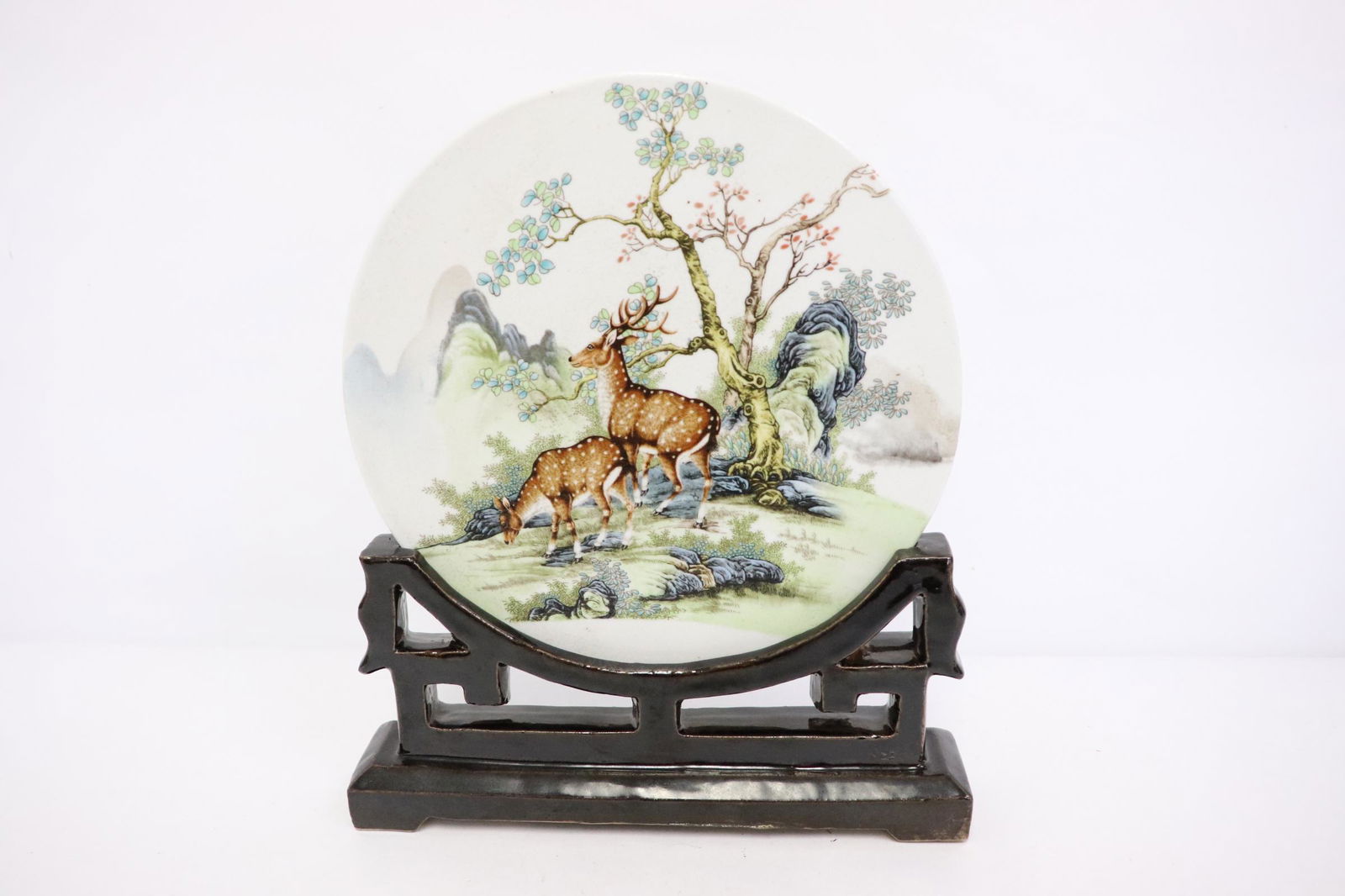 Chinese round porcelain plaque on porcelain stand (1 of 10)