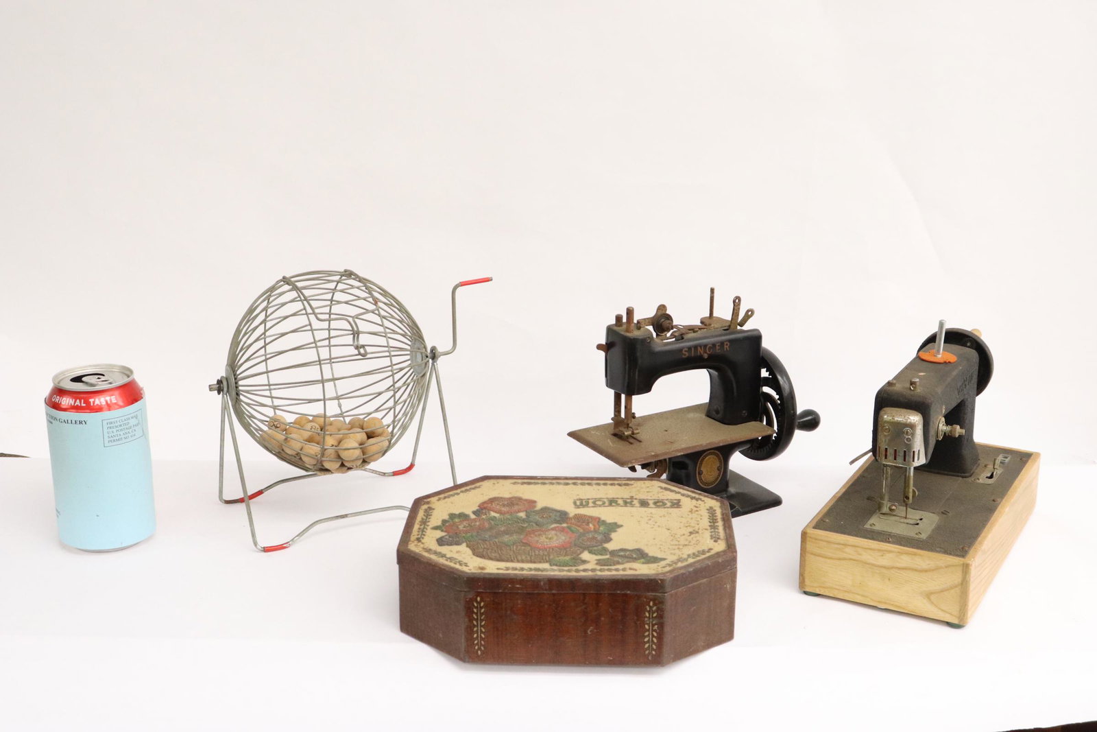 2 miniature sewing machines, old tin & more (1 of 9)