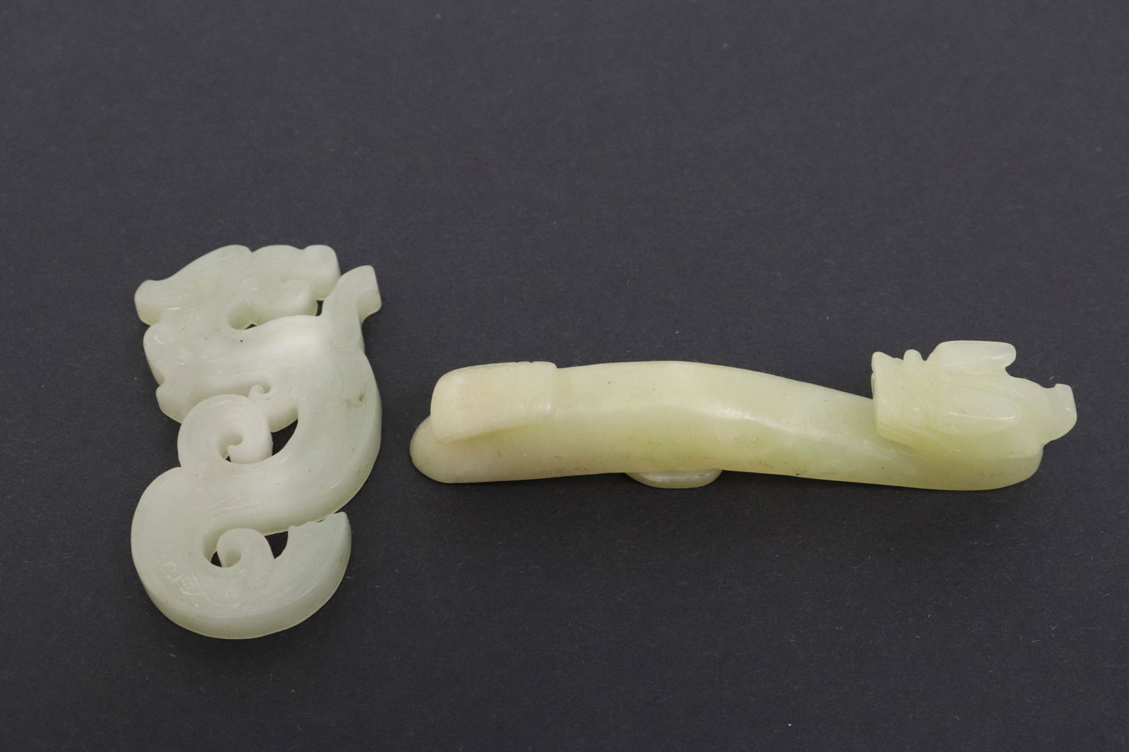 2 jade carved ornaments (1 of 9)