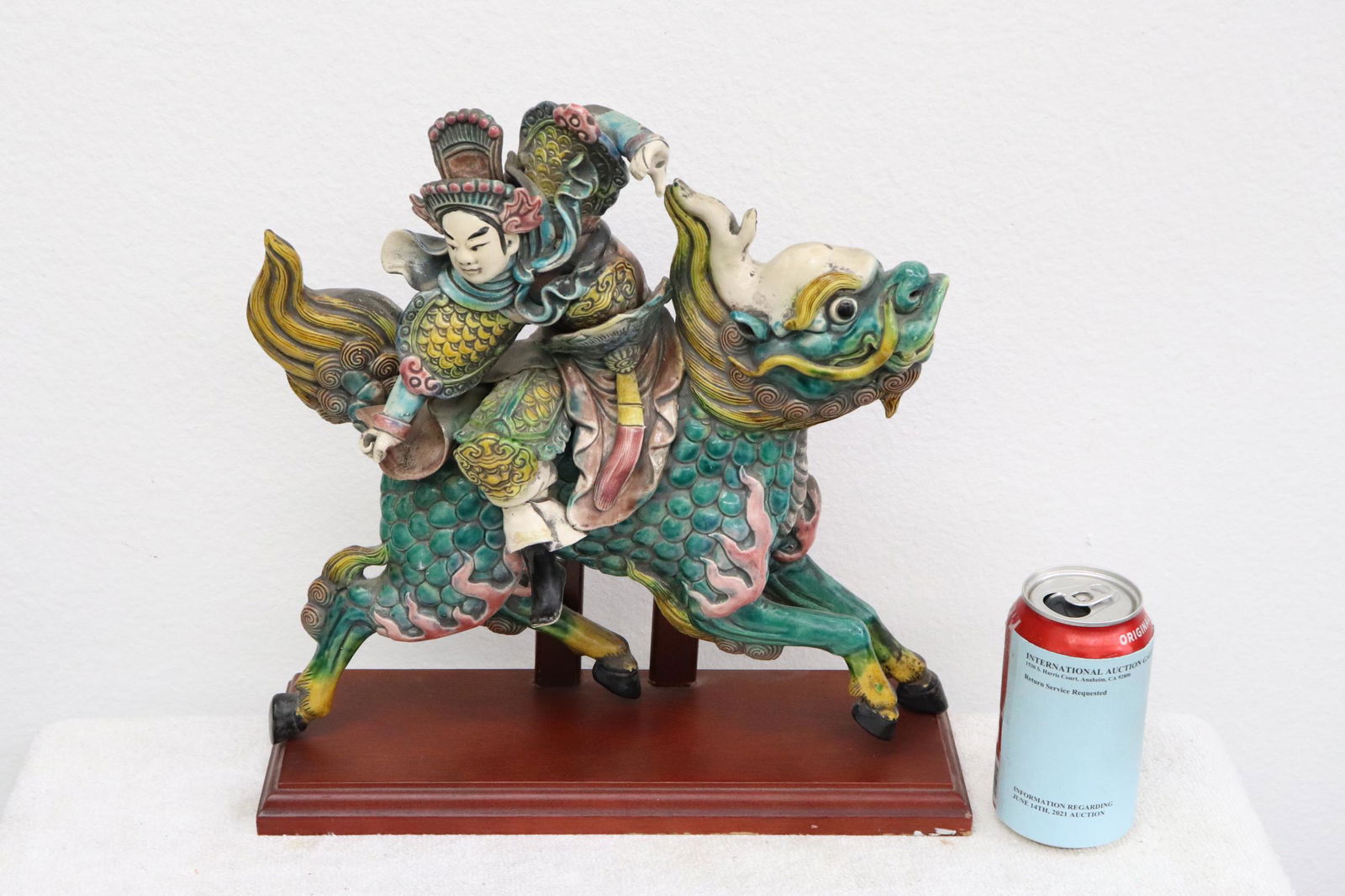 Chinese vintage roof tile (1 of 10)