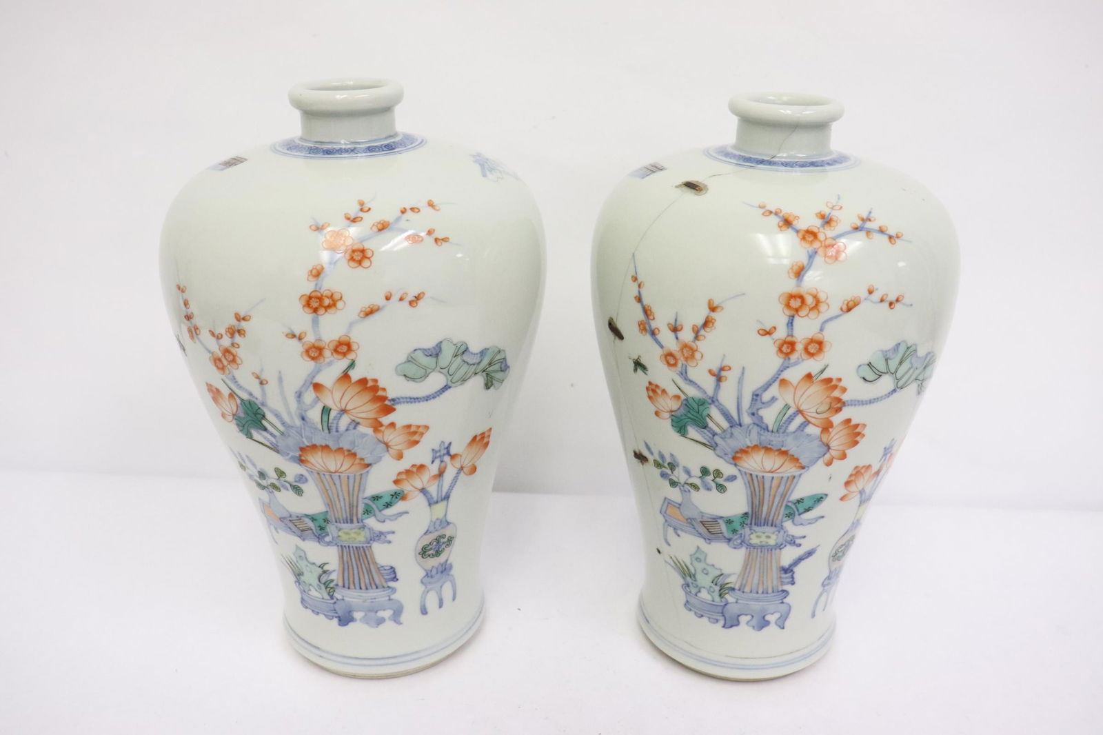 Pair Chinese early 19th c. porcelain meiping (1 of 10)