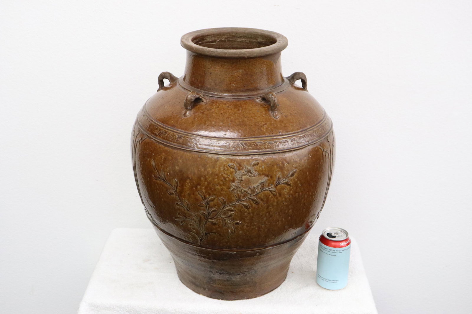 Large Chinese brown glazed pottery jar (1 of 10)