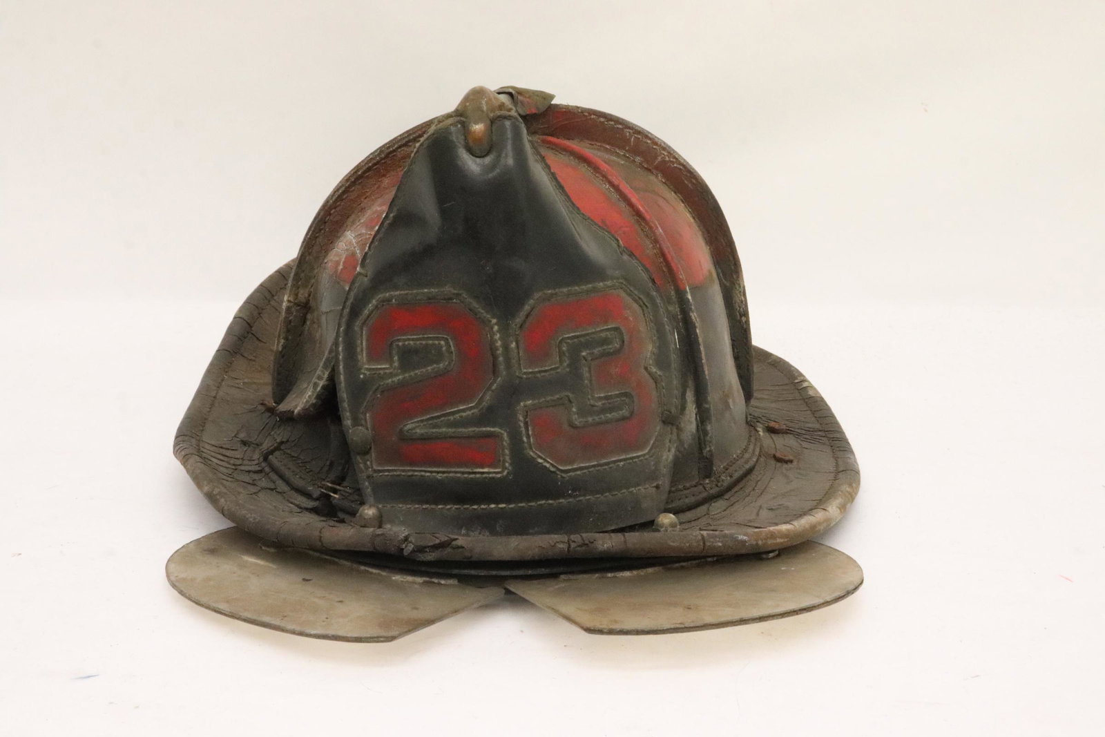 Antique New Jersey firefighter helmet (1 of 10)