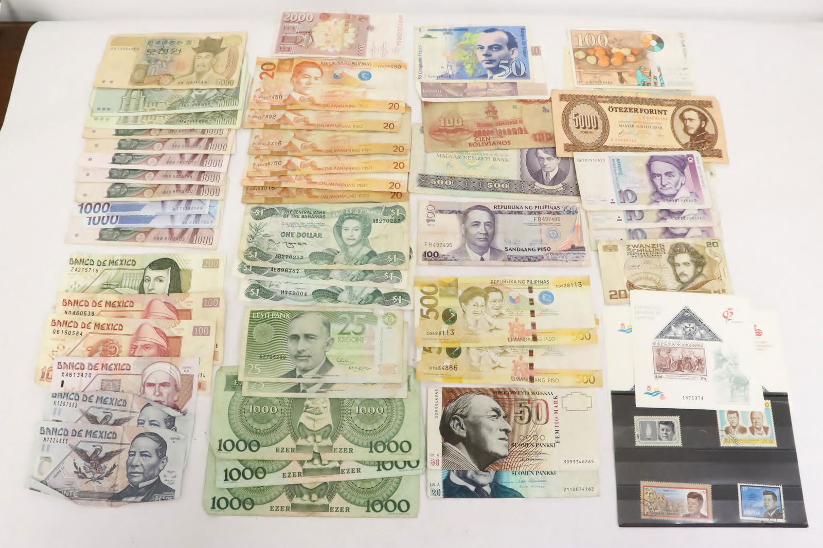COLLECTION OF FOREIGN CURRENCY. - Feb 12, 2023 | Garth's Auction ...