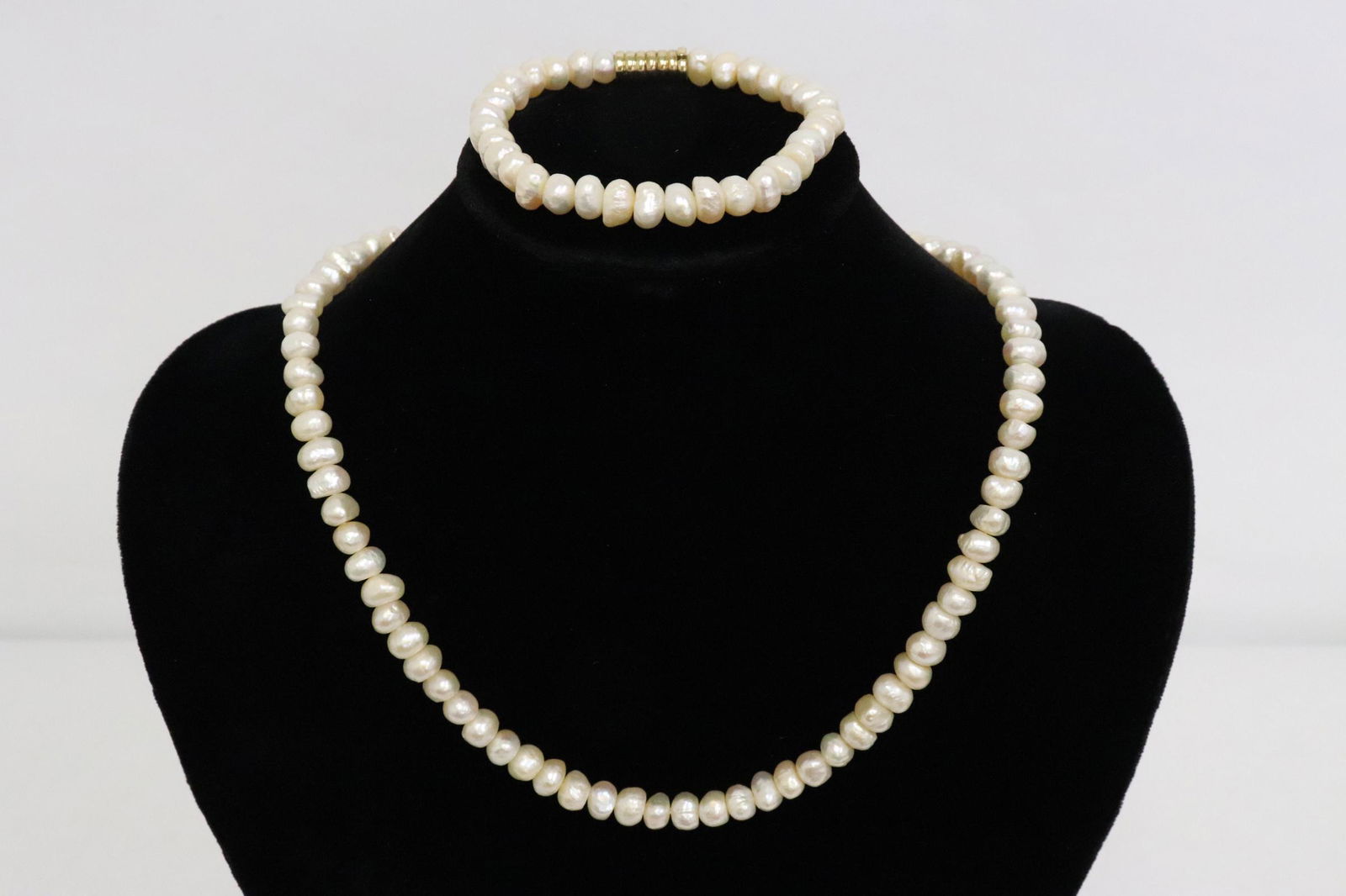 baroque pearl necklace w/14K clasp & bracelet (1 of 12)