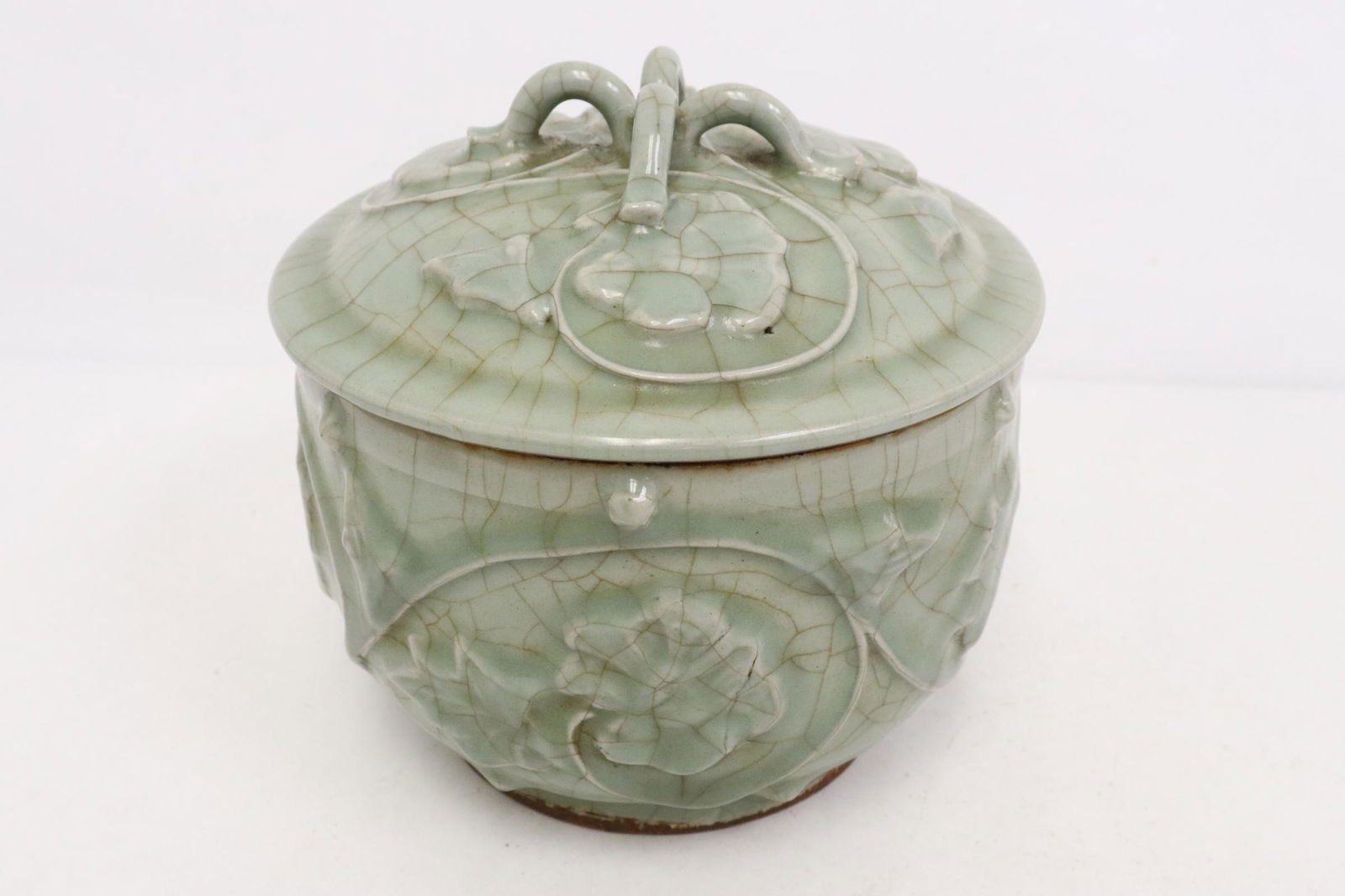 Song style crackleware porcelain covered jar (1 of 9)