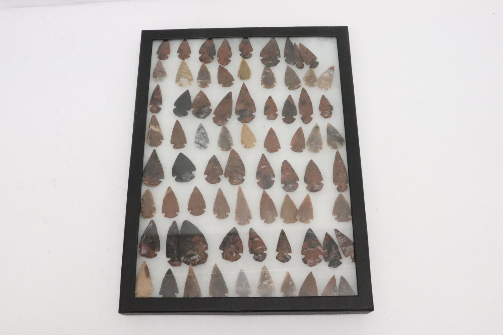 Lot of Indian arrowhead (1 of 8)