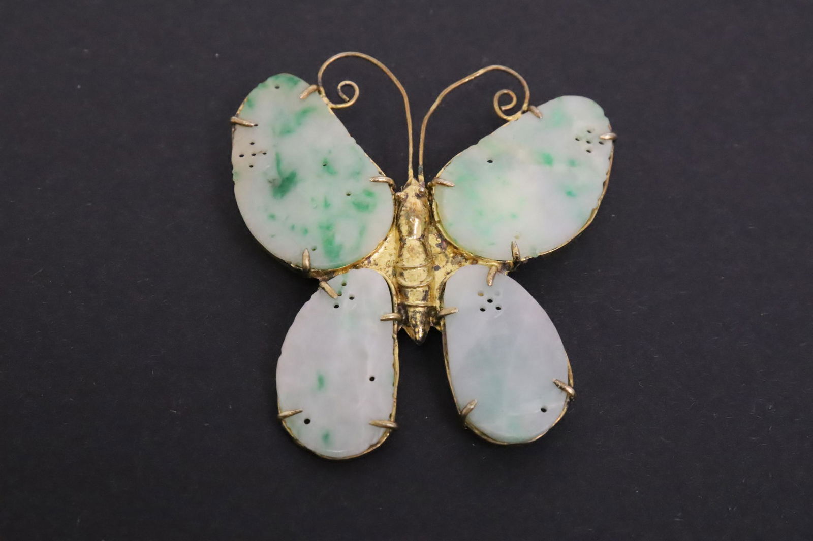 Vintage silver framed brooch w/ jadeite plaques (1 of 10)