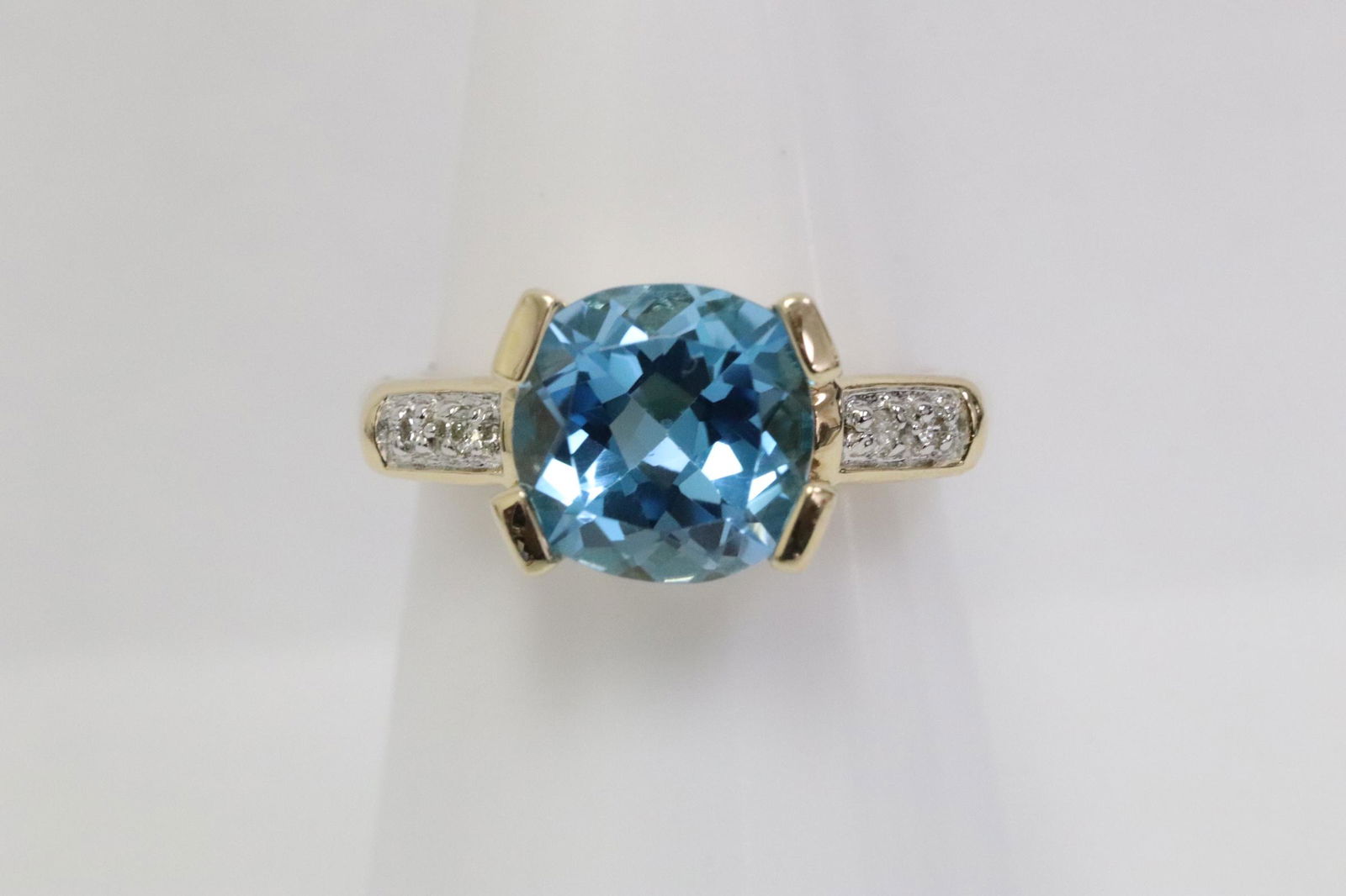 14K Y/G ring w/ blue stone & diamonds (1 of 9)