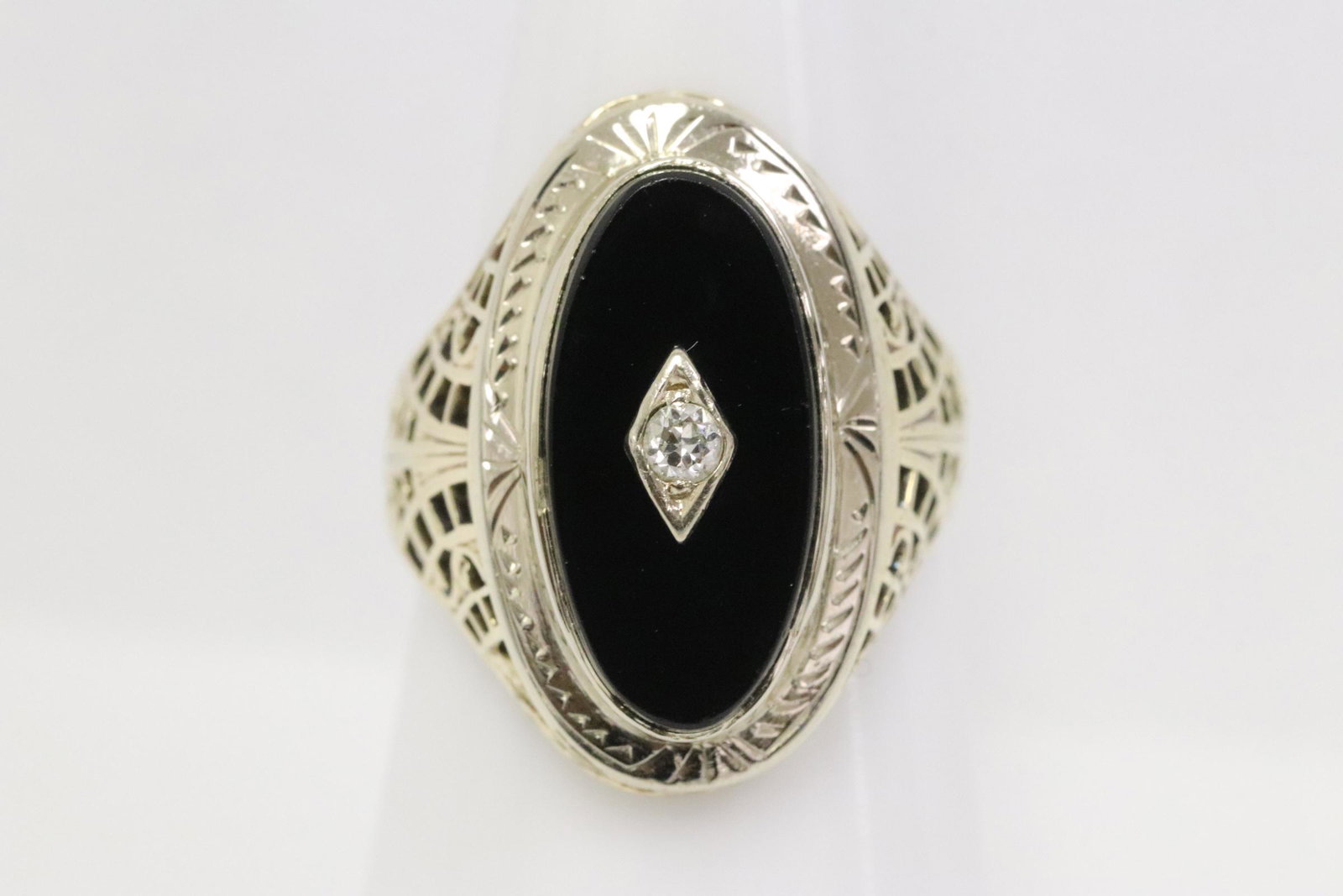 10K Y/G Victorian filigree onyx diamond ring (1 of 9)