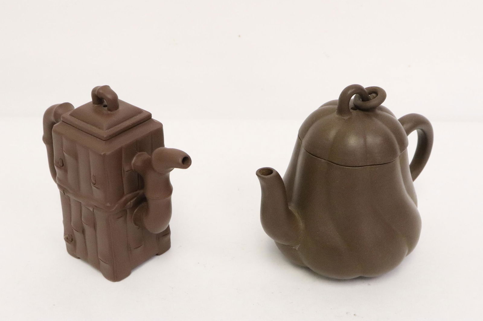 2 Chinese Yixing teapot (1 of 11)