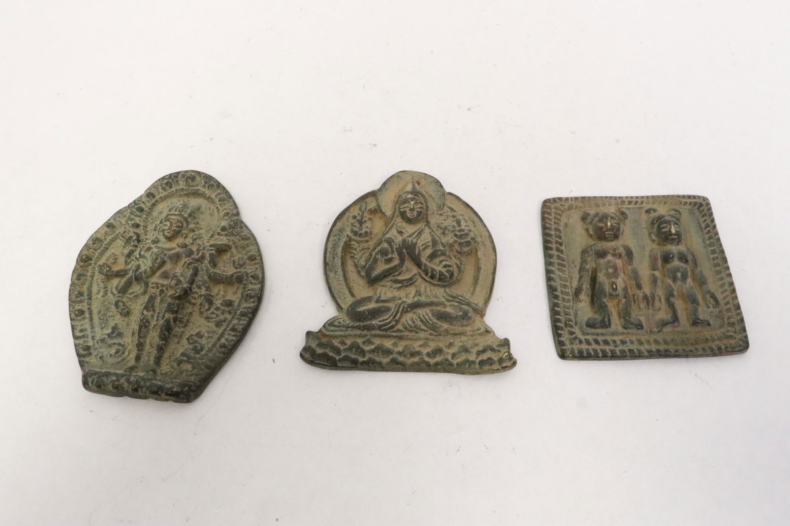 3 bronze plaques (1 of 10)