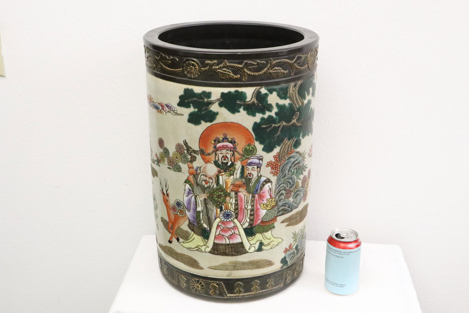 Large Chinese crackleware scroll stand (1 of 10)